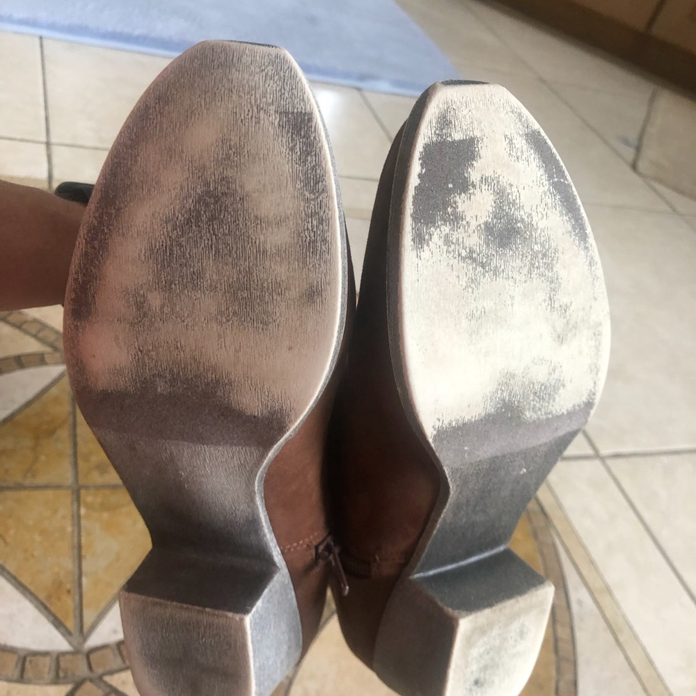 Boots - Picture 6 of 6